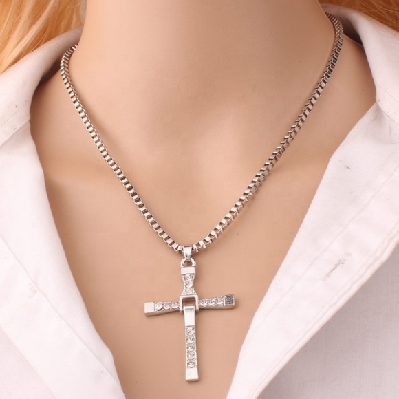 Fast and Furious Pendant cross chain Necklaces - Picture 3 of 7